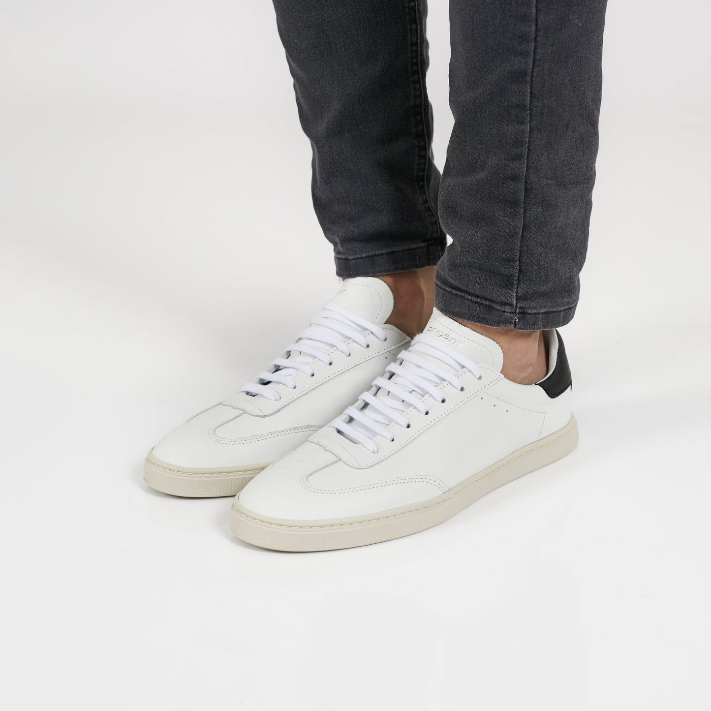 ZAPATILLA FINEAS BLANCA